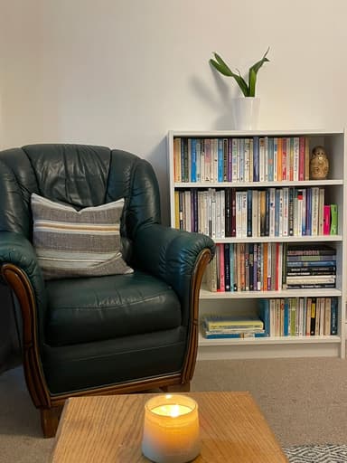 Dr. Gabriella Snook during a therapy session